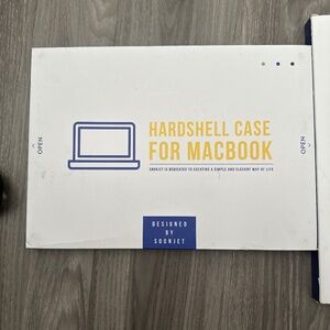 Hard shell case for MacBook Pro 13.6 inch